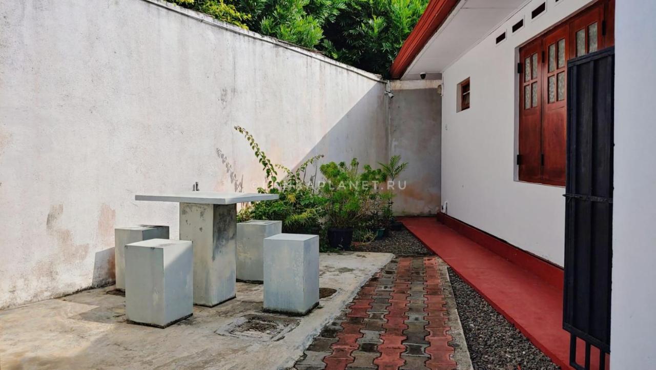 Twin Palms Hotel Mirissa Exterior photo